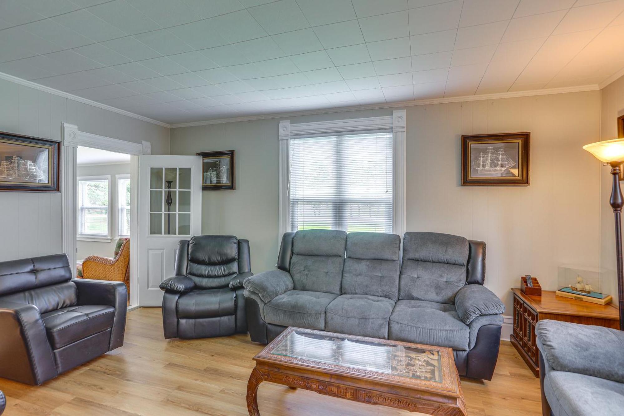 Welcoming Port Clinton Vacation Rental! Bagian luar foto