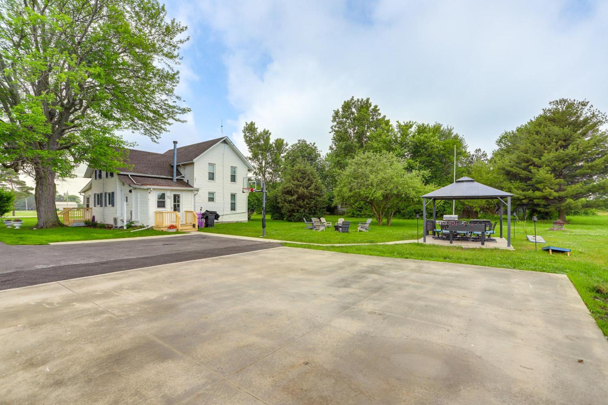 Welcoming Port Clinton Vacation Rental! Bagian luar foto