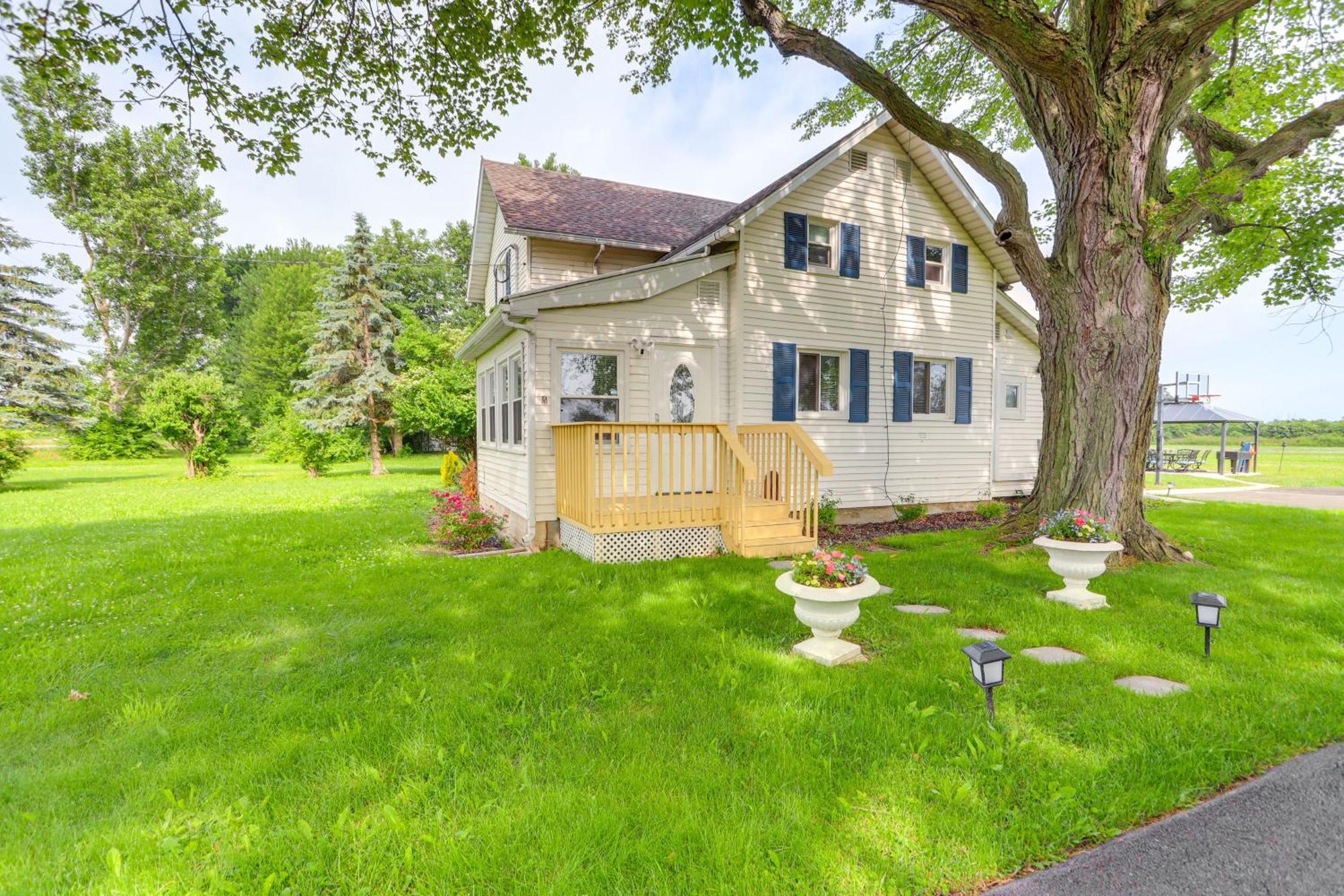 Welcoming Port Clinton Vacation Rental! Bagian luar foto